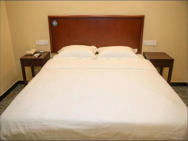 Greentree Inn Jiangsu Zhenjiang Dingmao Industrial Park Wode Square Express Hotel Εξωτερικό φωτογραφία