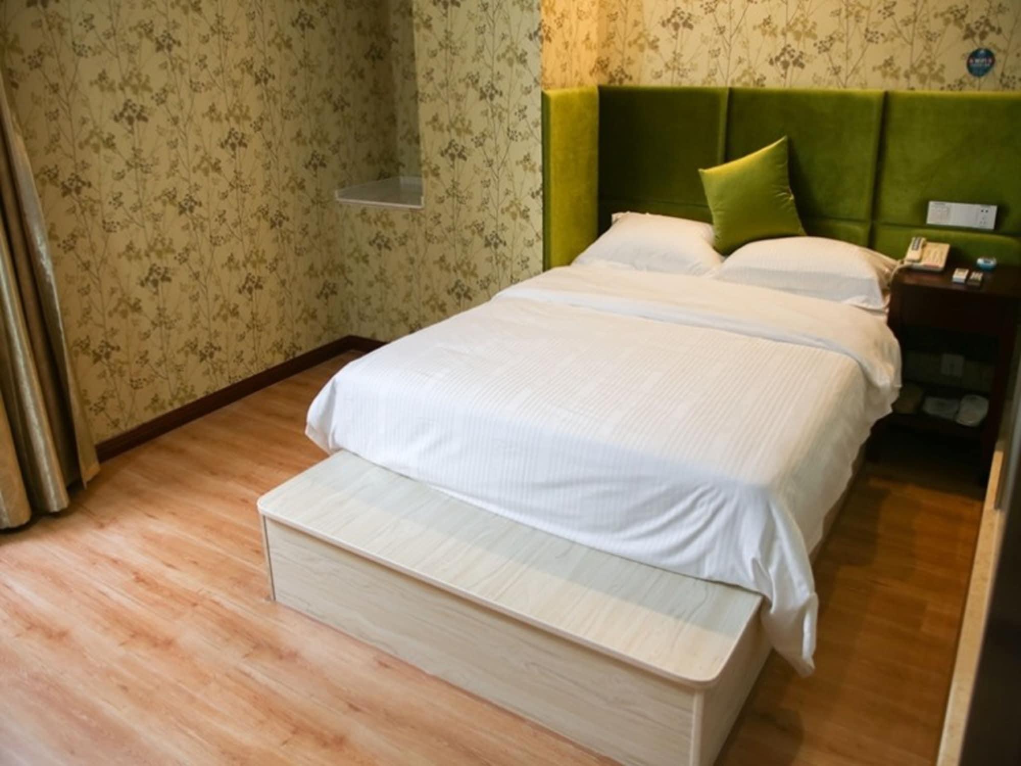 Greentree Inn Jiangsu Zhenjiang Dingmao Industrial Park Wode Square Express Hotel Εξωτερικό φωτογραφία