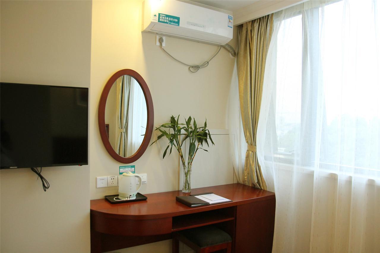 Greentree Inn Jiangsu Zhenjiang Dingmao Industrial Park Wode Square Express Hotel Εξωτερικό φωτογραφία