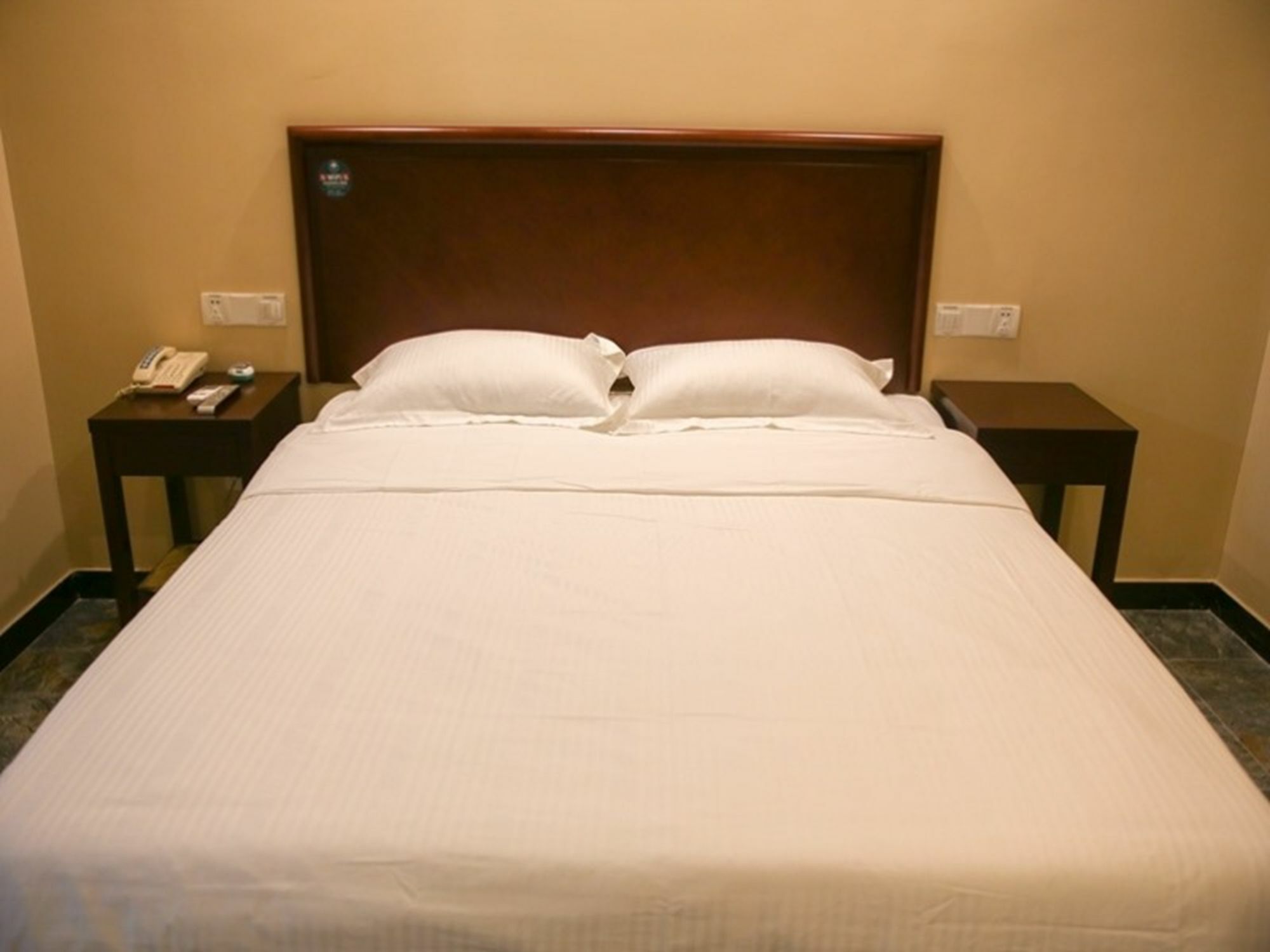 Greentree Inn Jiangsu Zhenjiang Dingmao Industrial Park Wode Square Express Hotel Εξωτερικό φωτογραφία