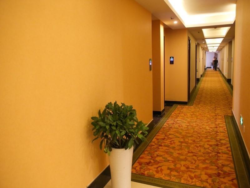 Greentree Inn Jiangsu Zhenjiang Dingmao Industrial Park Wode Square Express Hotel Εξωτερικό φωτογραφία
